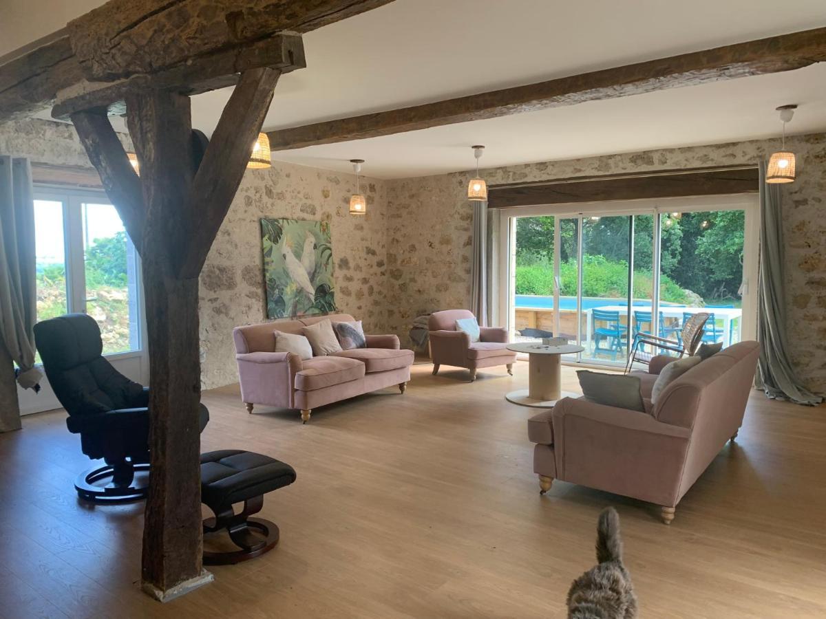Maison Papillon Gite De Ressourcement Lusignan-Petit Exterior foto